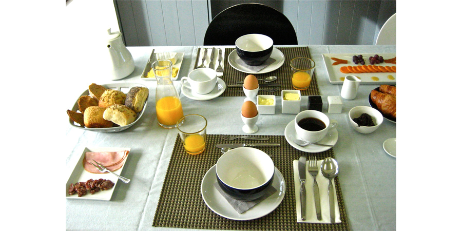 LaKaserna erfgoedlogies appartement (Bed and Breakfast) in Bad Nieuweschans. BREAKFAST LaKaserna erfgoedlogies appartement (Bed and Breakfast) in Bad Nieuweschans. BREAKFAST